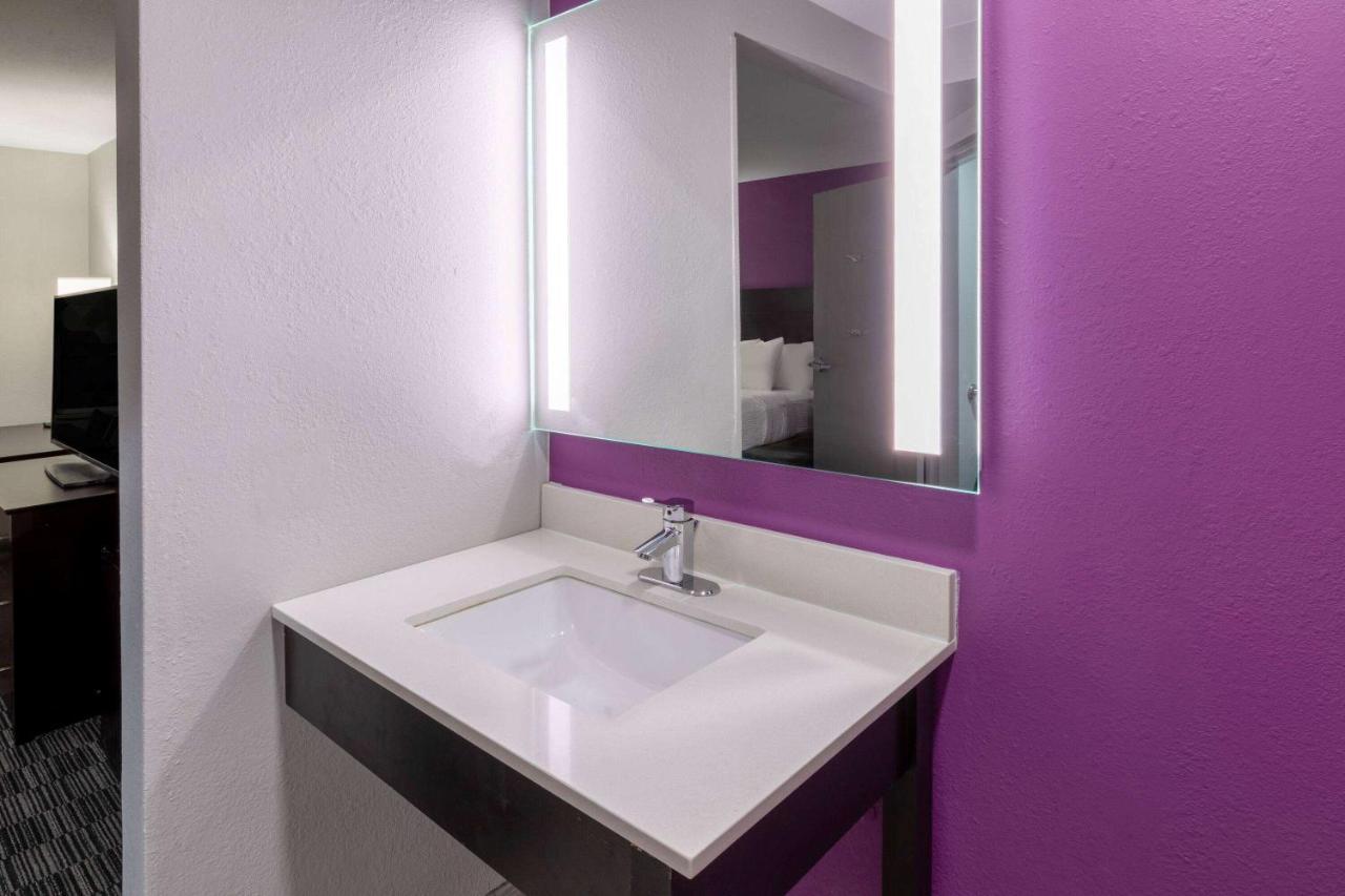 La Quinta By Wyndham Houston Nw Brookhollow Экстерьер фото
